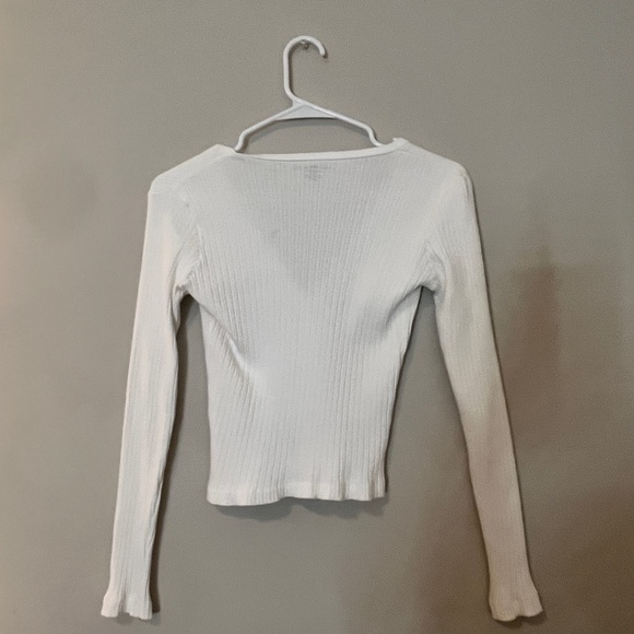 Brandy Melville classic Long sleeve tee - Picture 2 of 4